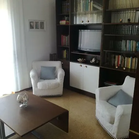 Апартаменты A Casa Di Monica - Near Cinque Terre Специя